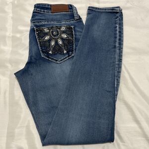 Hydraulic Lola Curvy Denim Blue Jeans 5/6 Embellished Pockets Straight